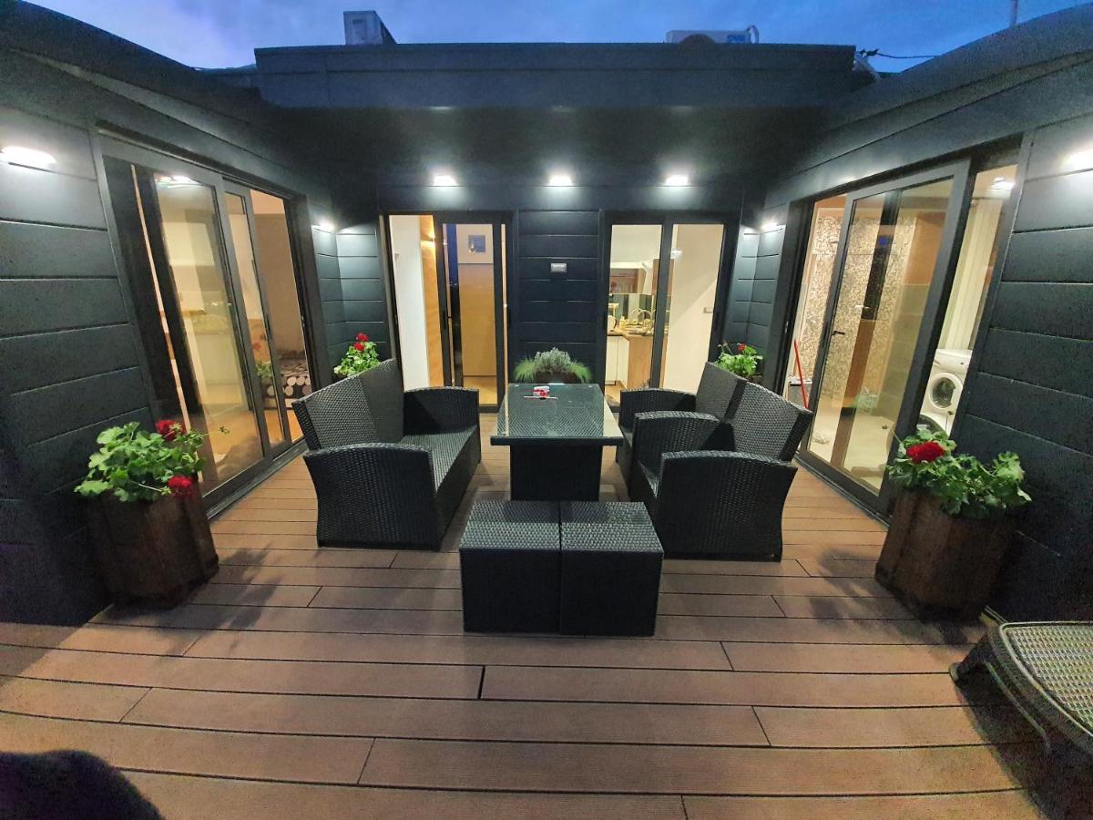 Ferienwohnung Penthouse Lux Belgrad Exterior foto